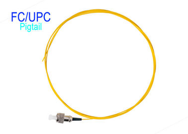 SM FC สายไฟเบอร์ออปติก Patch Cord Pigtail 0.9 มม. G657A1 การแทรก 0.2 dB ผลตอบแทน 55 dB