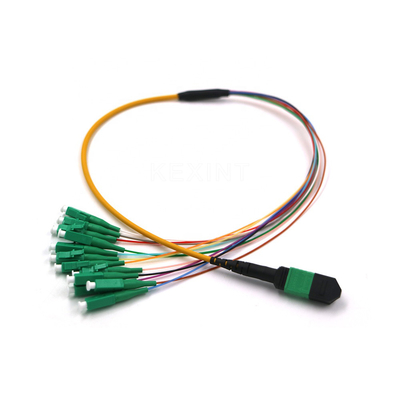OM3 OM4 G657A สายเคเบิลลำตัวไฟเบอร์ออปติก 24 แกนตัวเชื่อมต่อ MTP MPO LC
